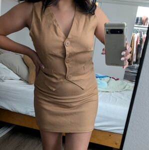 Forever 21 Mini Nude Skirt Size Medium